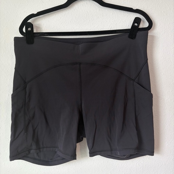 Womens Lululemon Athletica Black Biker Shorts – Size 16 - Picture 1 of 5